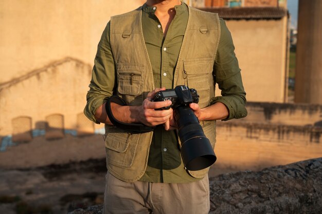 Najważniejsze cechy odzieży taktycznej dla entuzjastów outdooru