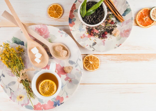 Jak naturalne składniki mogą wspierać funkcje poznawcze i redukować stres